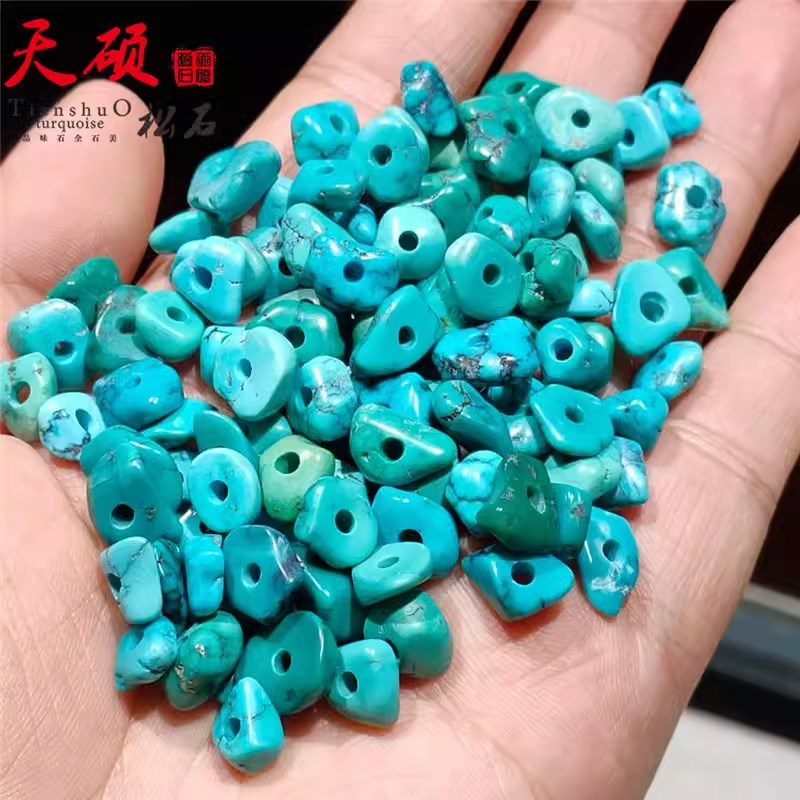 纯天然原矿大孔径绿m松石隔片散珠原石随形毛料正品垫片牛皮绳挂