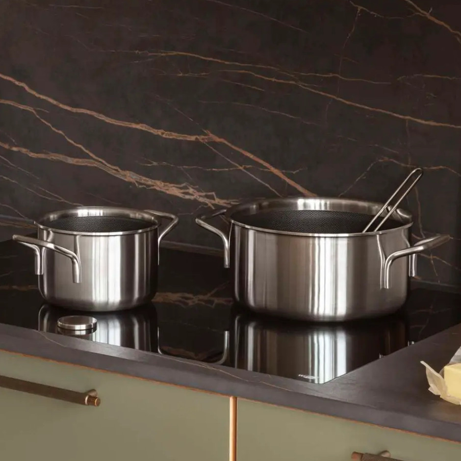 出口欧洲E家高端五层一体成型不锈钢蜂窝不粘20cm双耳汤锅