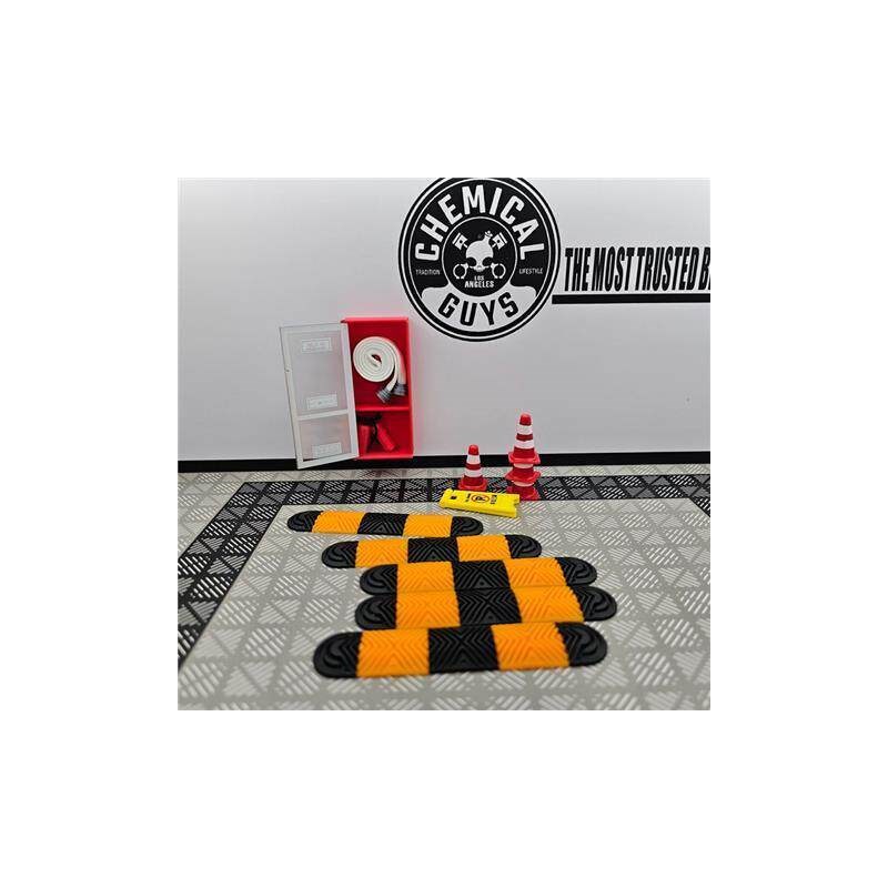 热销模拟交通道路锥体汽车模型配件儿童减速带冰淇淋锥体路障停车