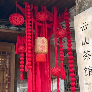 新年氛围感红色泡沫球串门头庭院装饰春节店铺橱窗麻绳圆球挂饰件