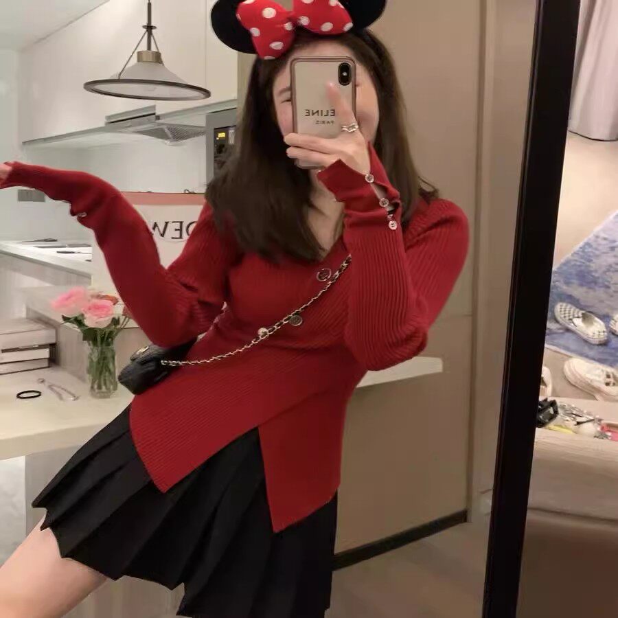 佐梦依不规则交叉毛衣