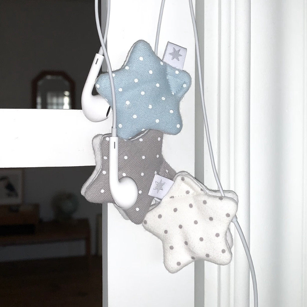 ins风布艺星星耳机收纳袋数据线整理神器高颜值桌面理线器少女心