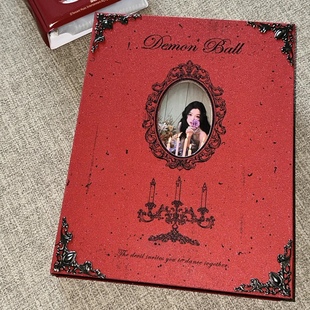 复古古堡A5四宫格卡册活页高颜值追星明星3寸小卡拍立得收纳相册