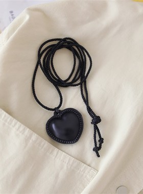 小耳出品 爱心吊坠小众设计简约百搭篙级感配饰皮革项链毛衣链