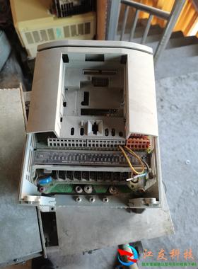 690pb/0007/400/3/f/0011/uk/htt