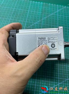 伺服200W电机:MHMF022L1U2MMHMF02