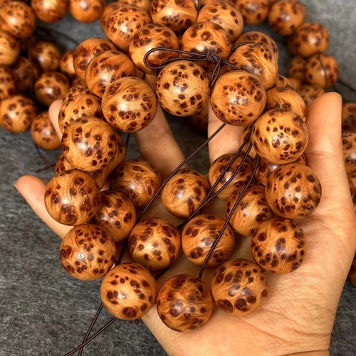 精品太行崖柏爆满留疤手串佛珠文玩手链爆款香味浓郁