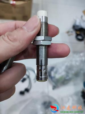 易福门接近开关IFC246