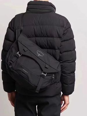 小鹰OSPREY大容量通勤邮差包