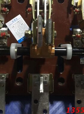 刀开关HS13BX-1000/31 双头1000A隔离刀型旋转式开启式三级HS13B