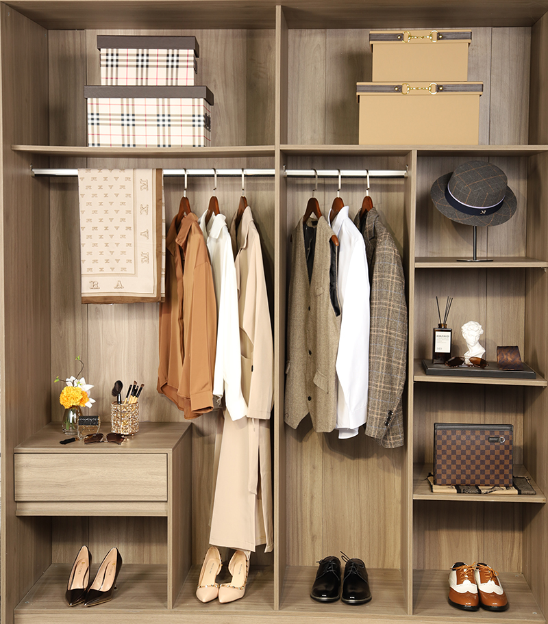 样板间衣服现代轻奢家居饰品摆全屋定制家居软装衣柜配饰衣帽间装