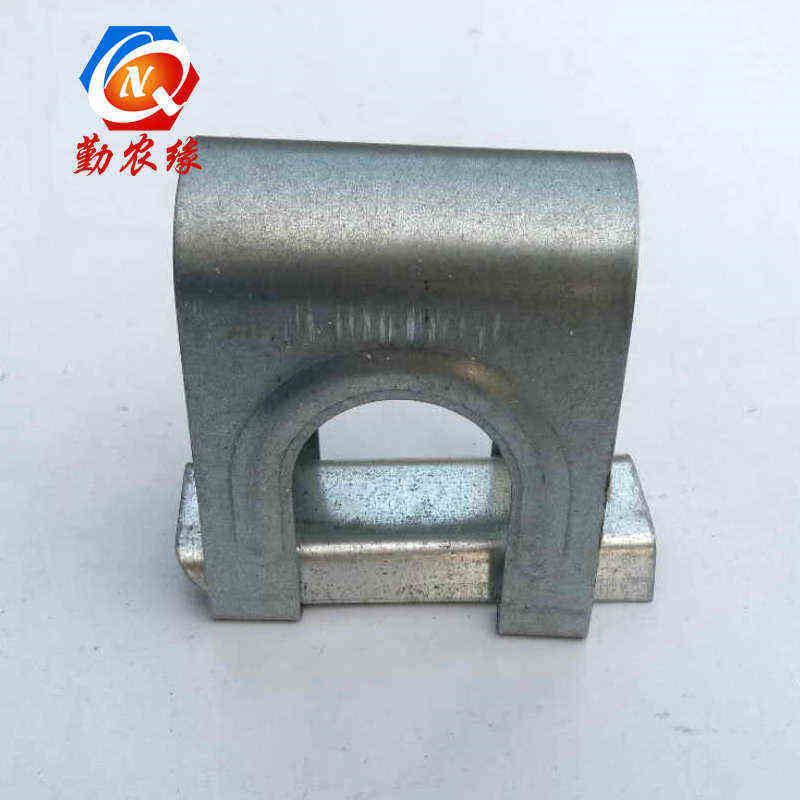 热销蔬菜温室大棚骨架配件大棚管管卡热镀锌钢管卡扣十字卡管管固