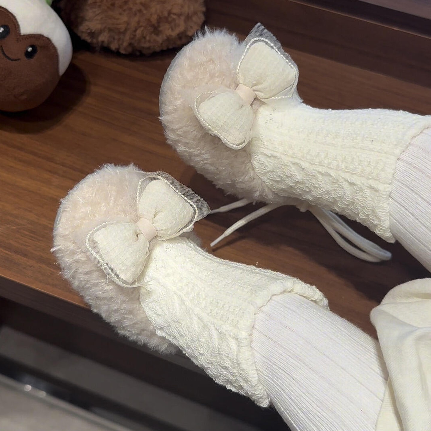 毛绒绒婴儿鞋子6-12个月0-6小月龄宝宝外出鞋袜步前鞋新生幼儿袜