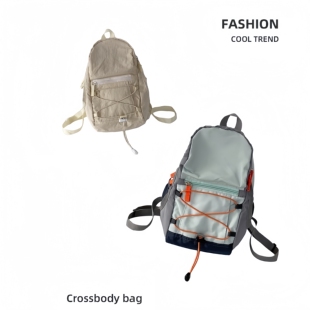 旅行户外双肩包女轻便登山包爬山小号背包徒步骑行运动书包春游包