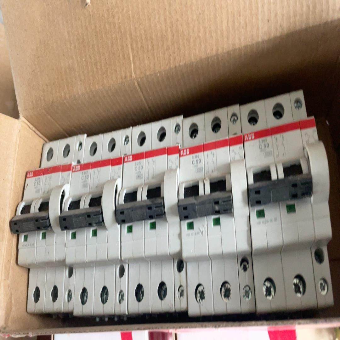 【议价】ABB微型断路器3PC322P10只C50带辅助