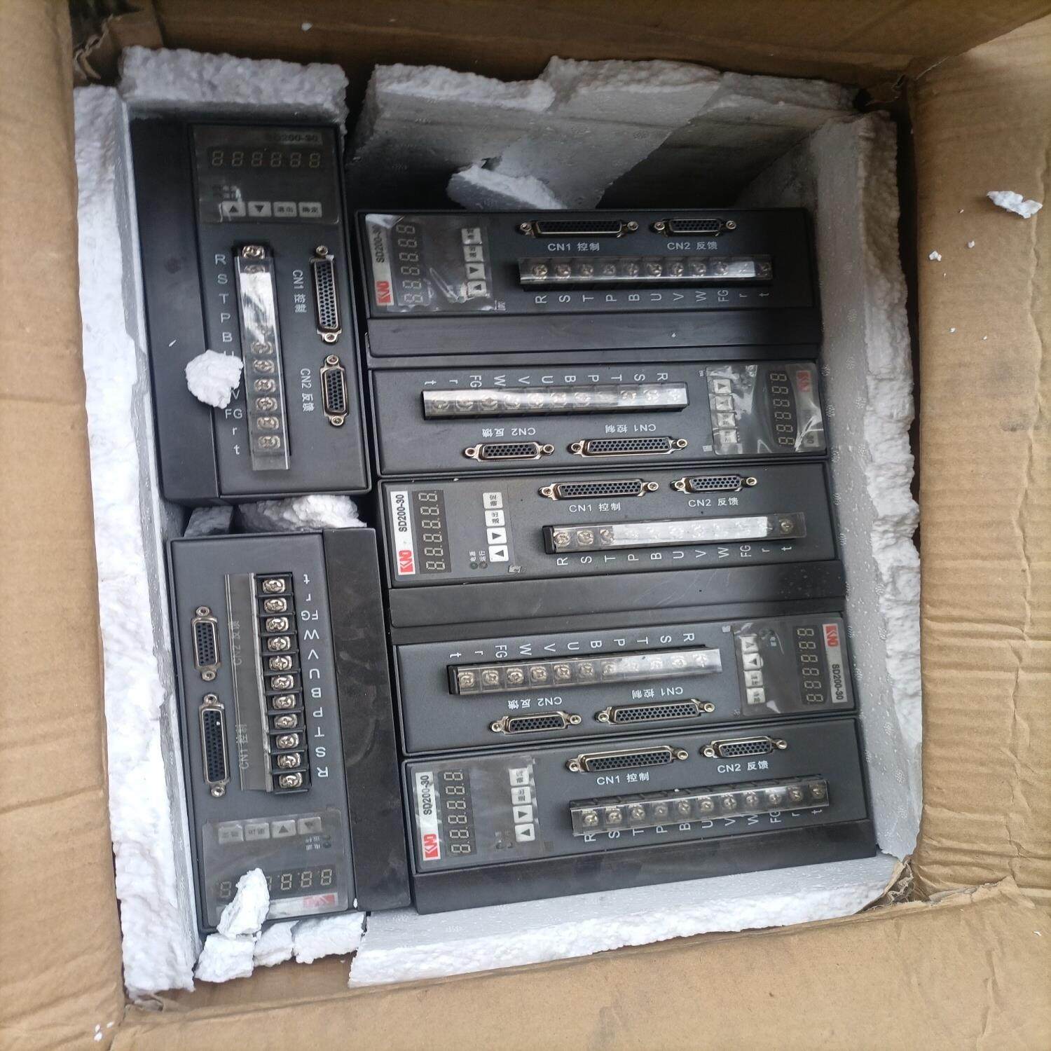 【议价】凯恩帝伺服驱动器SD100 SD200-20-30SD3