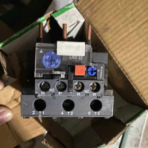 【议价】热继电器LRD3359C  48-65A，未使用，