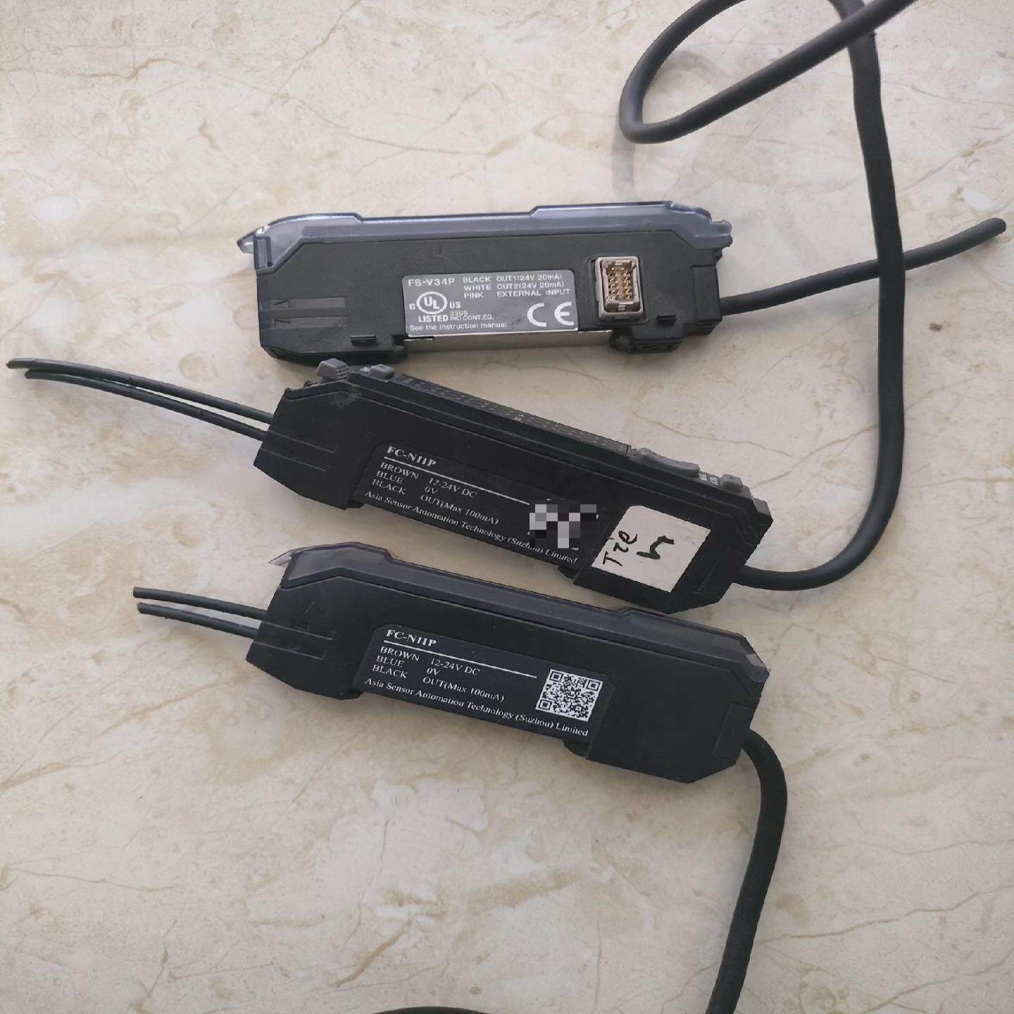 【议价】基恩士FS-V34P1个已出 FC-N11P2个二手