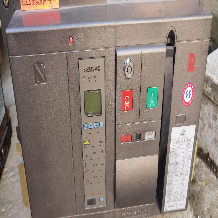 [议价]常熟开关厂CW3-4000M4抽屉式220V拆机