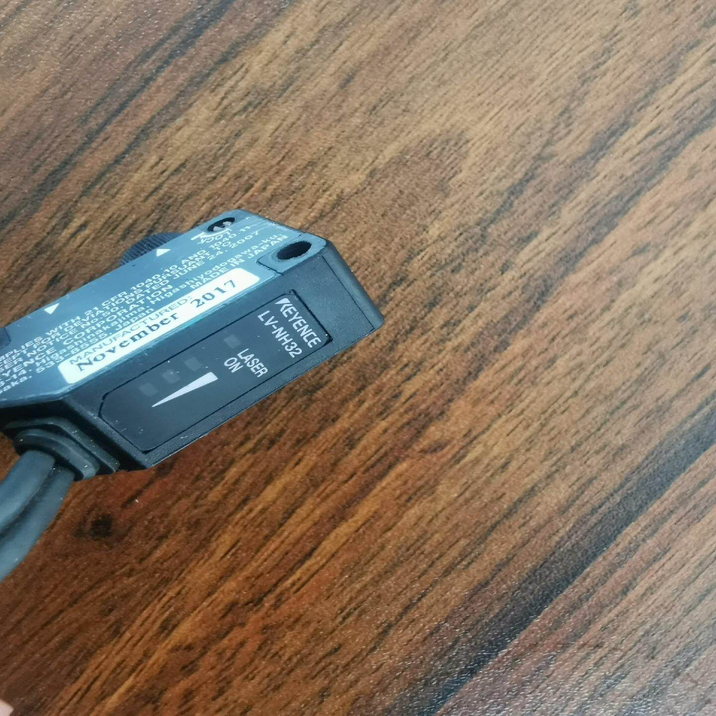 [议价]基恩士激光传感器lv-nh32有4个