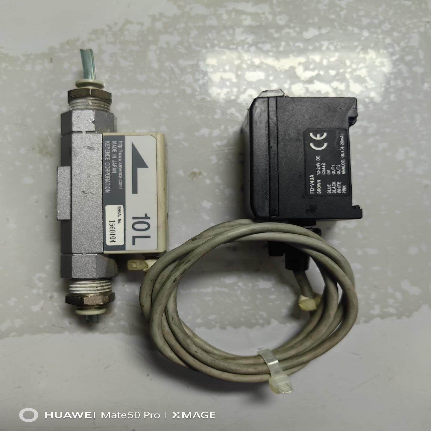 【议价】基恩士压力传感器处理  FD-V40A2个  配线+FD-