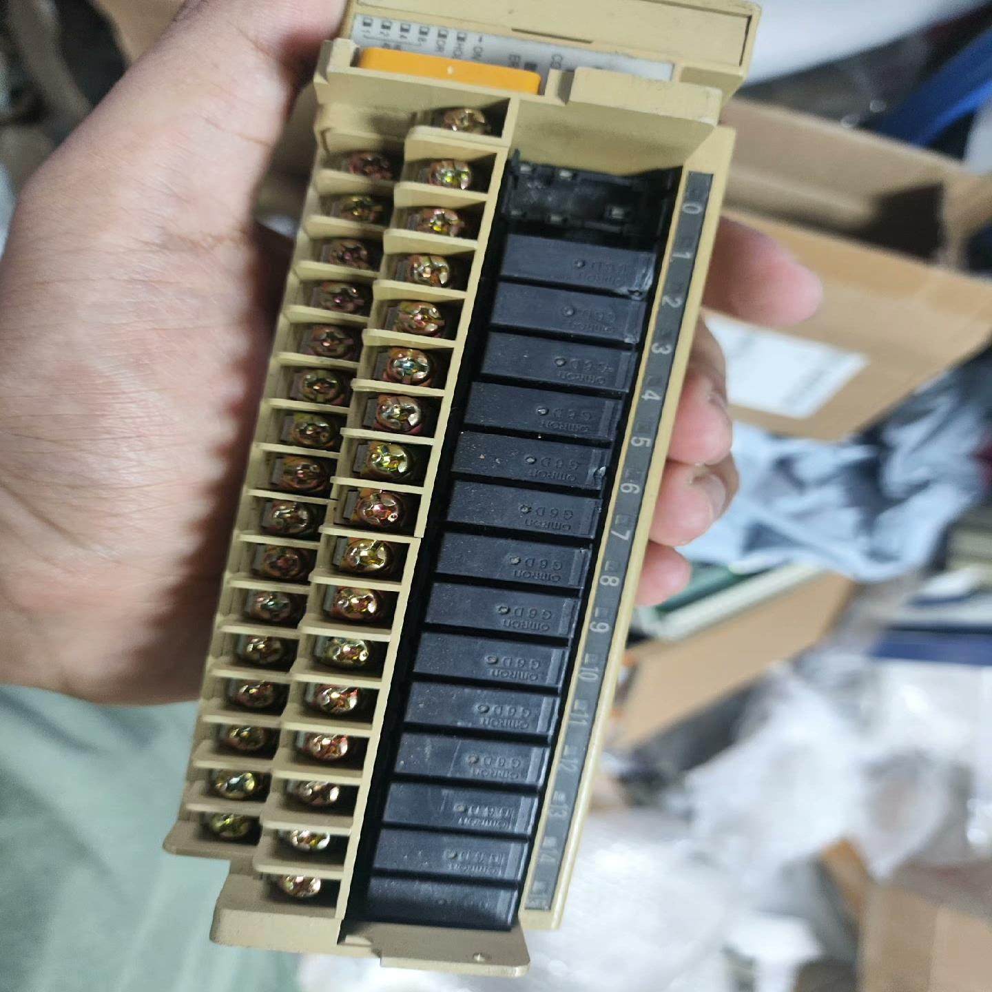 【议价】SRT2-ROC16实物图缺两个继电器单价不包邮顺丰到付