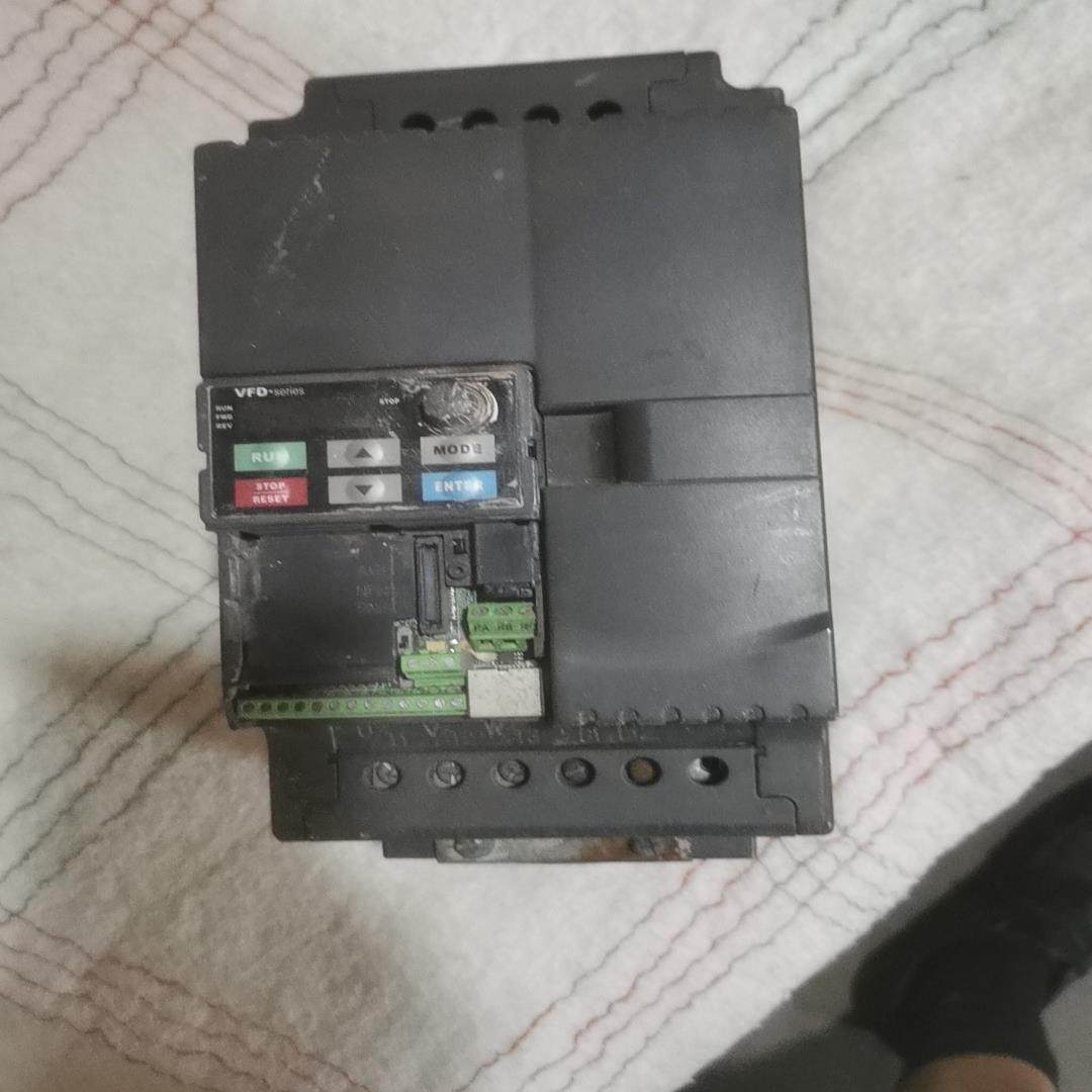 【议价】台达变频器型号vFD110E43A功能正常成色不一数