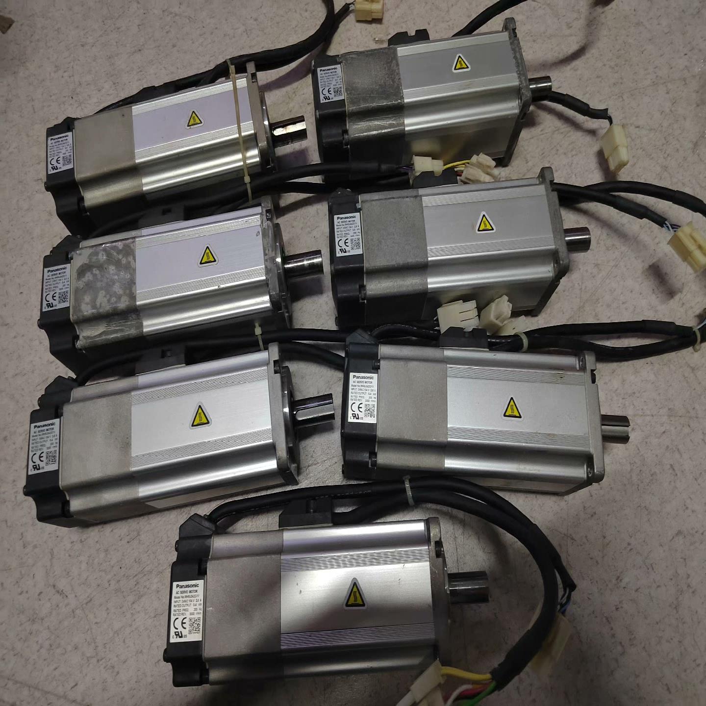 [议价]松下a5伺服电机mhmj042g1v带刹车400w二手10台