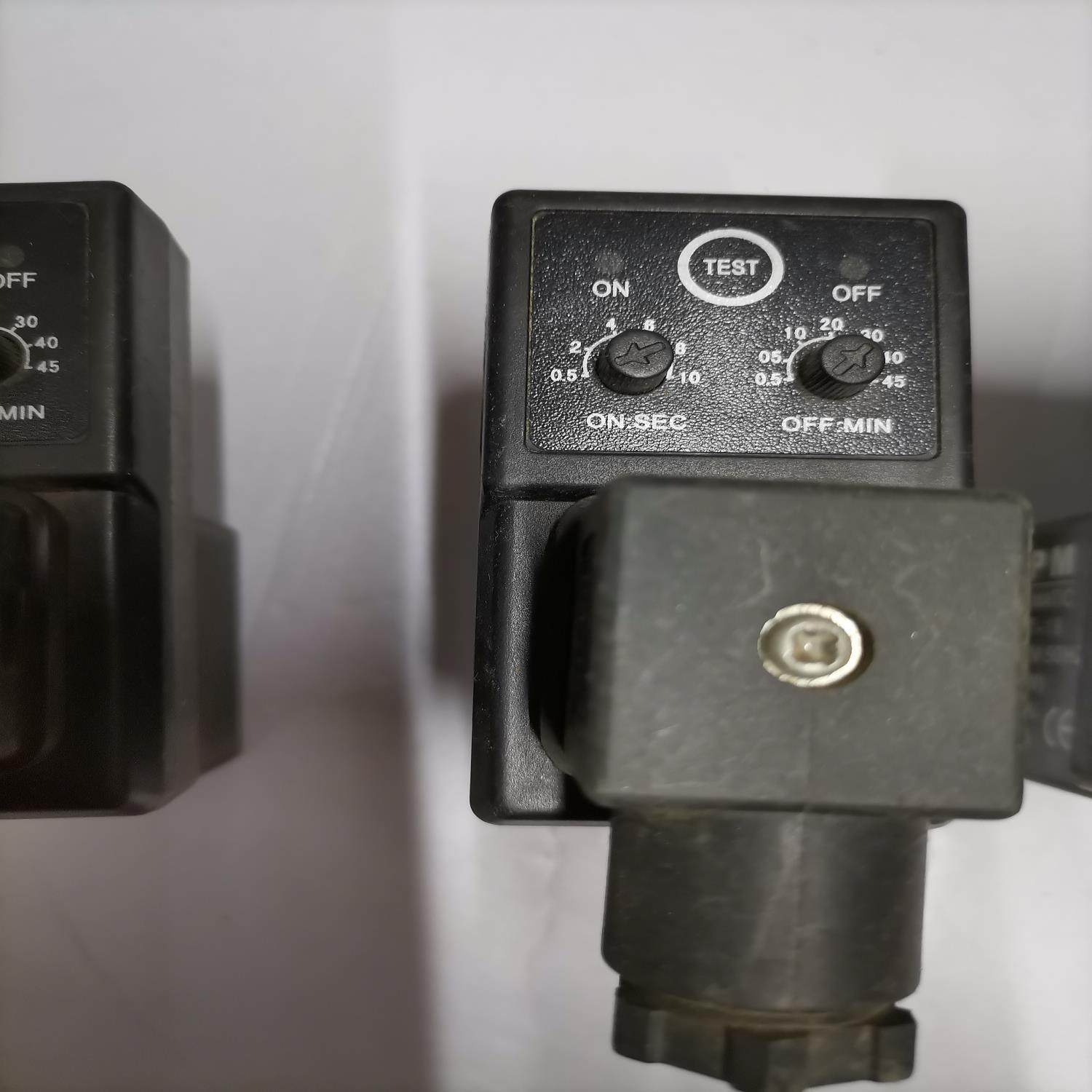 【议价】TEST电子定时排水器液阀电磁控制器OPT一16实物如图