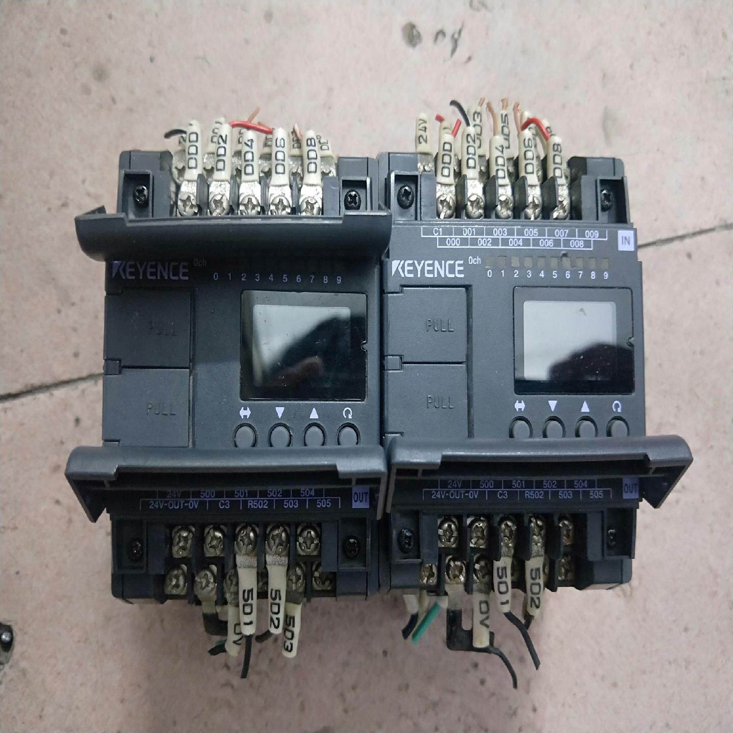 【议价】二手拆机基恩士PLC两个