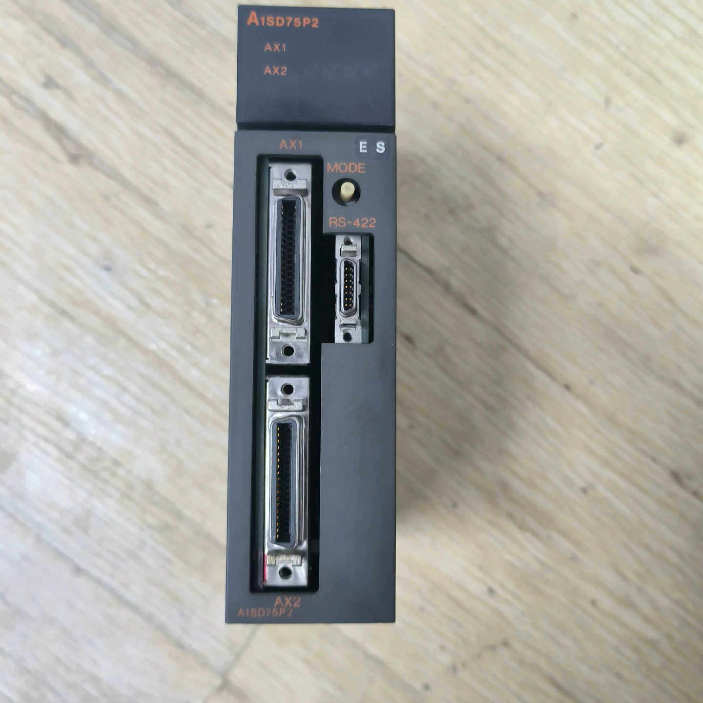 【议价】三菱PLC定位模块A1SD75P2， 实物图片，成色较好，九