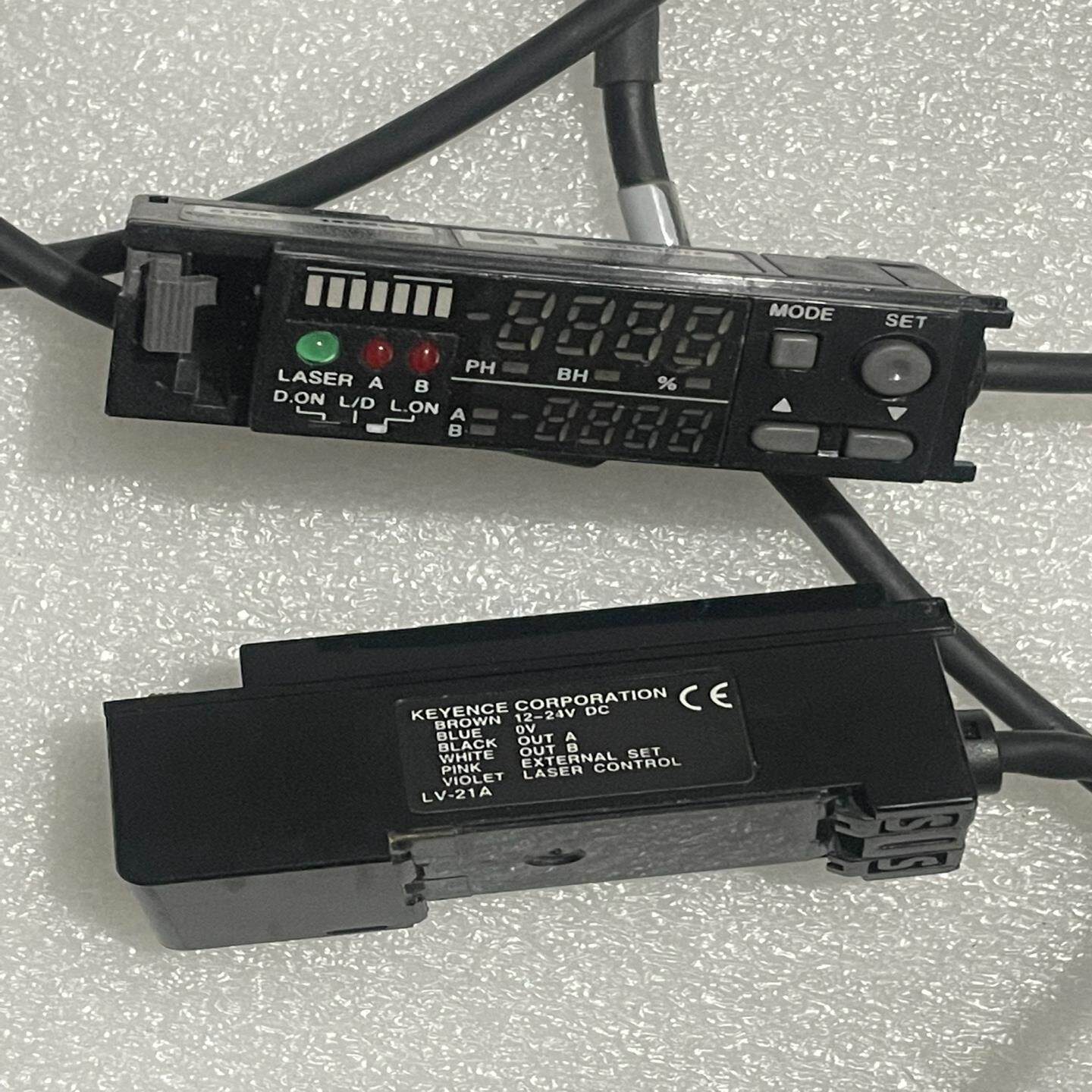 [议价]keyence 基恩士 lv21a 光电传感器共4个