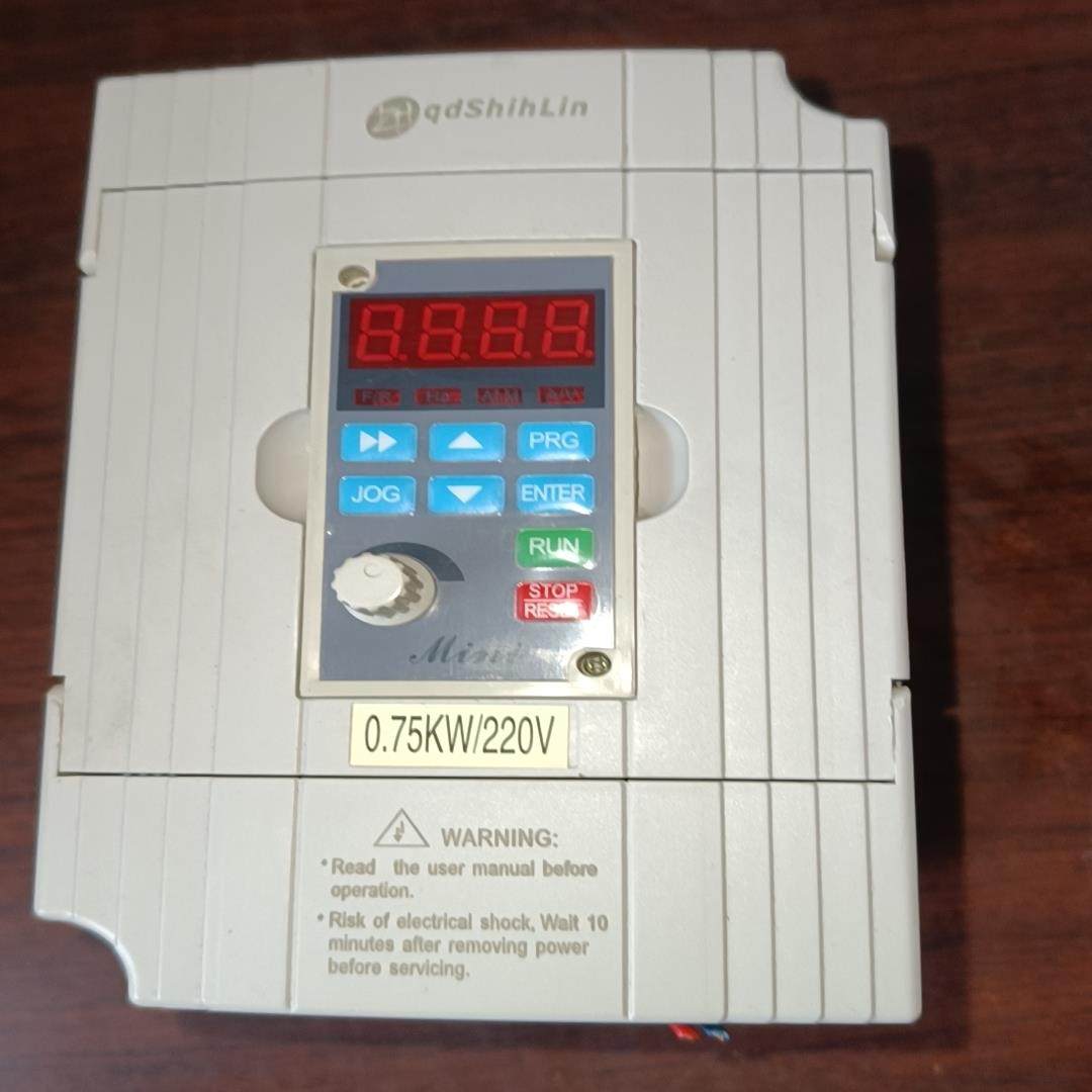 【议价】士林SL-E024-075K变频器成色如图
