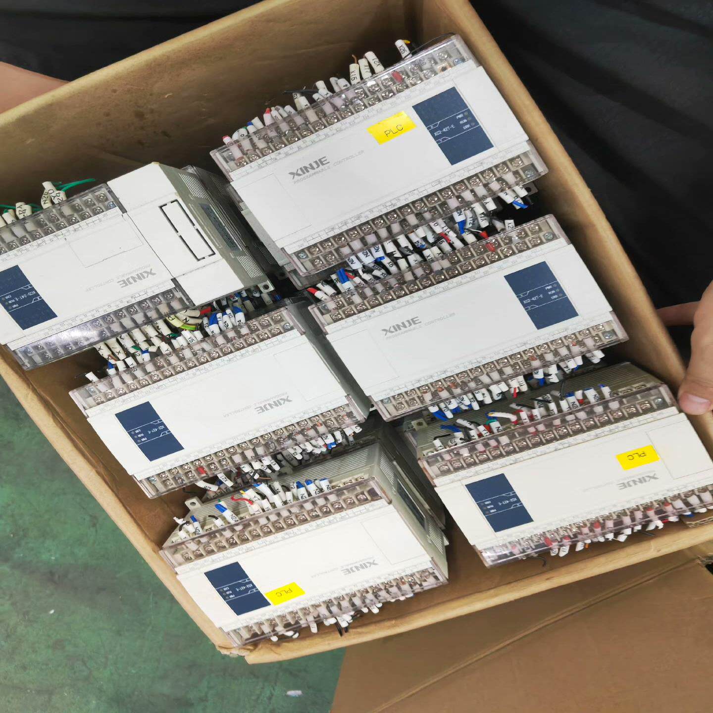 【议价】信捷PLC型号XC2-42T-E库存35台成色漂亮