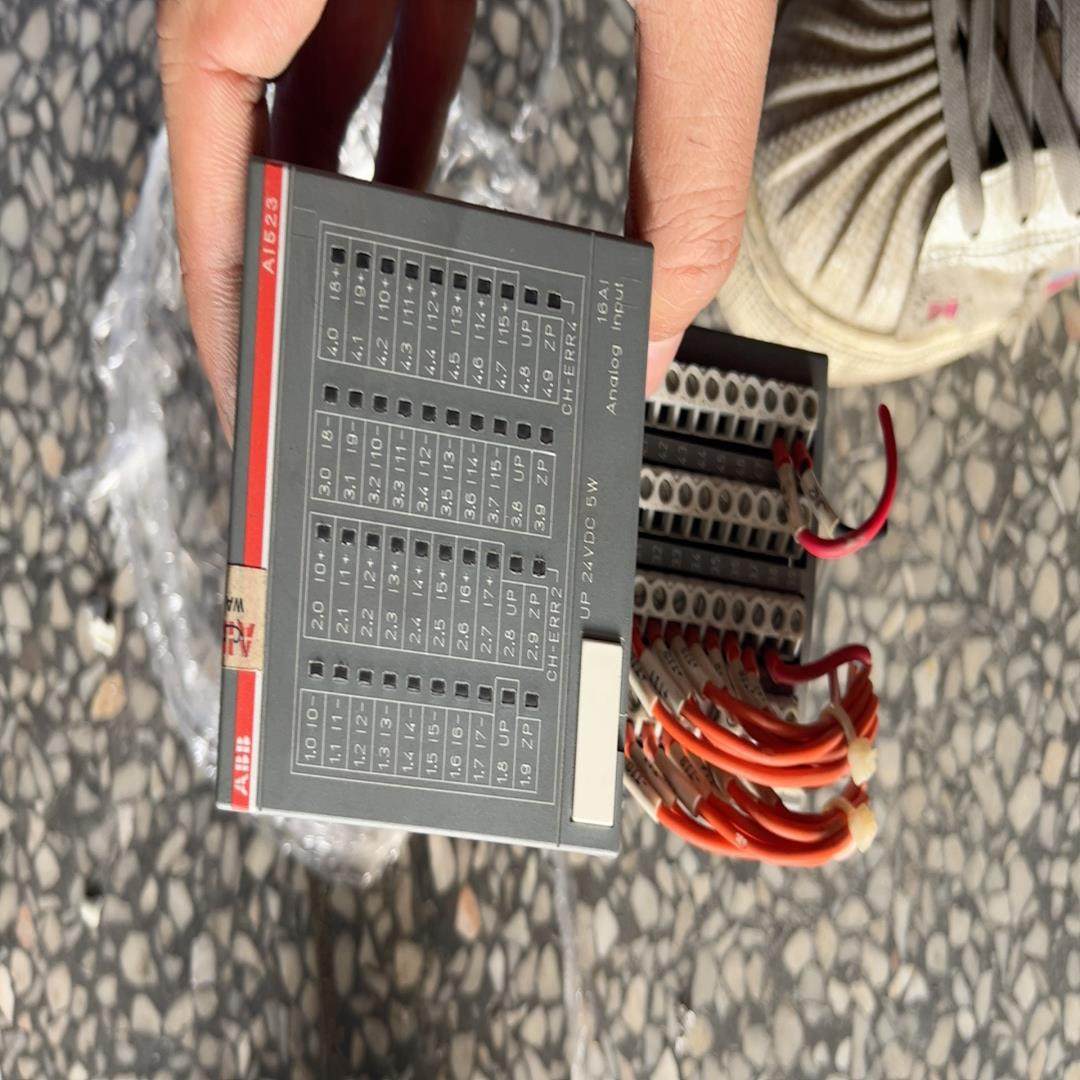 【议价】ABB 500PLC  AI523   B0 拆机带底座成色