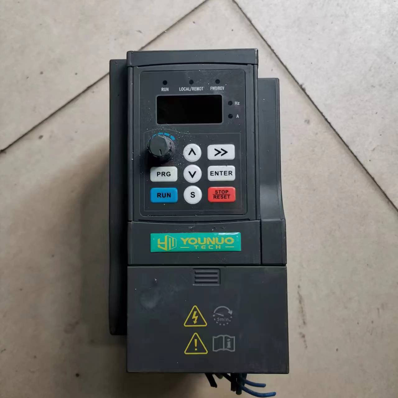 【议价】YOUNUO变频器，西林变频器，1.5KW，220V，拆机正