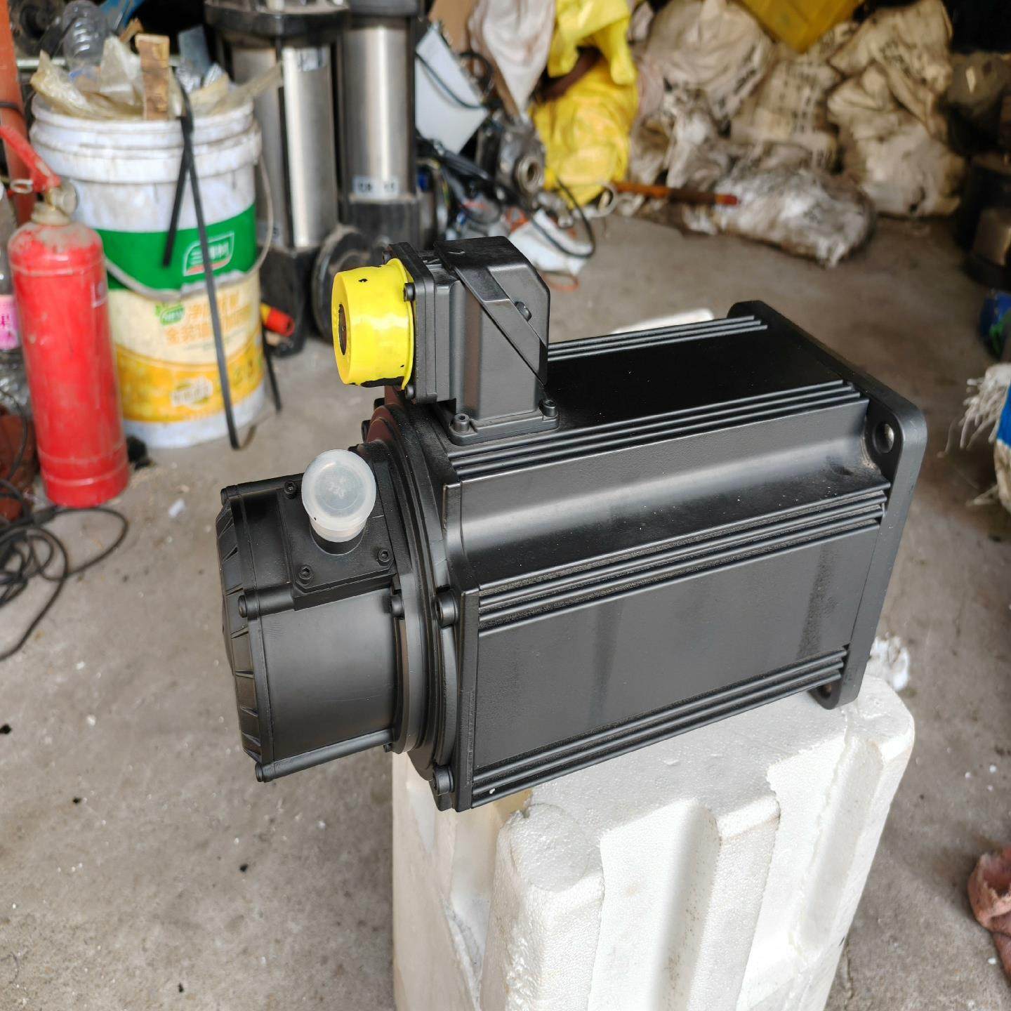 【议价】力士乐伺服电机mdd093b-n-030-n2m-110gb