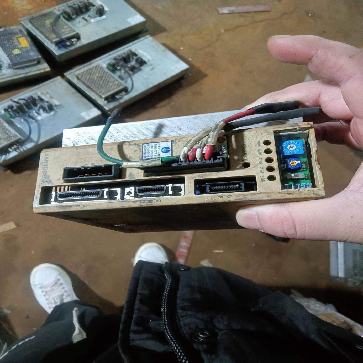 【议价】驱动器PU0A030EMG1P00东西如图配件价处理