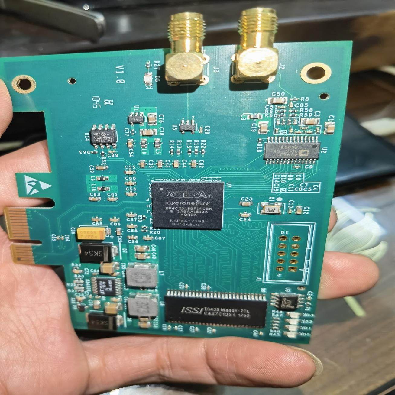 【议价】EP4CGX15BF14    库存大量现货实单来谈成交