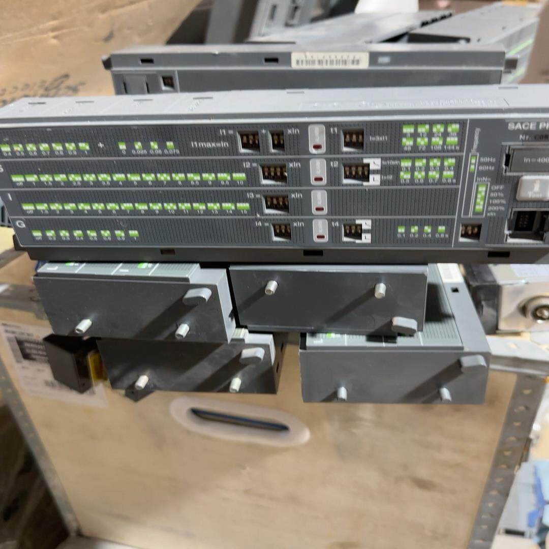 【议价】ABB框架断路器E4 控制器 E4脱扣器 ABB4段脱扣器