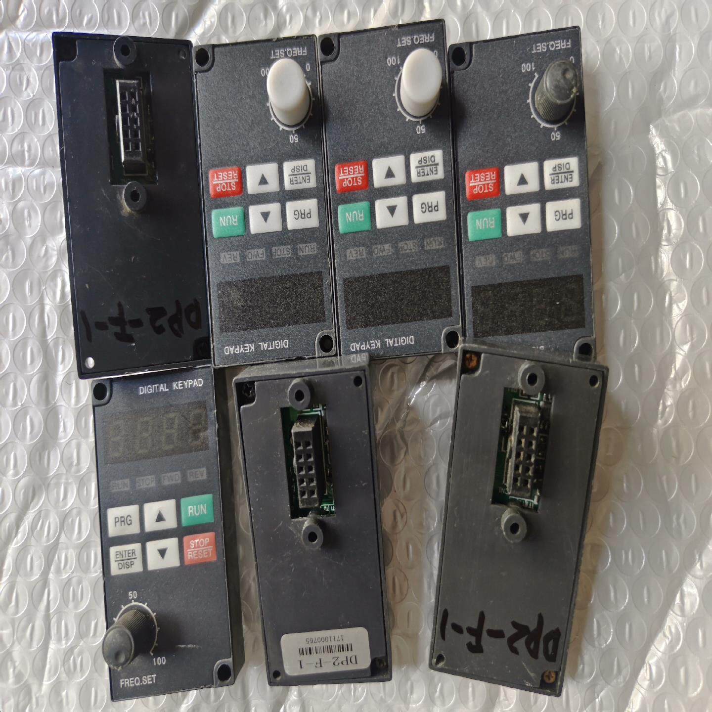 【议价】DP2-F-1众辰变频器面板拆机包好成色如图107*