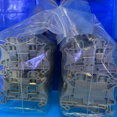 【议价】全新菲尼克斯端子UT6货号3044131全新没有包装44片