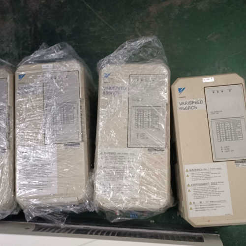 【议价】安川变频器CIMR-R5A27P5，型号656RC5，7.5