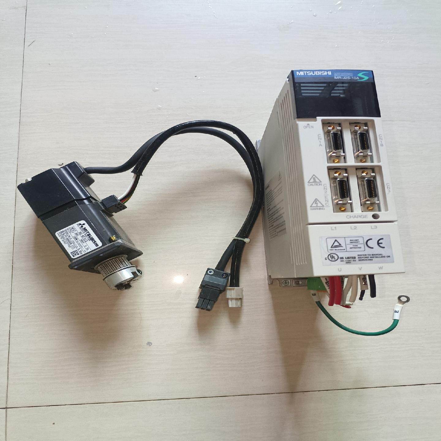 [议价]三菱驱动器mr-j2s-10a 100瓦hc-kfs13三