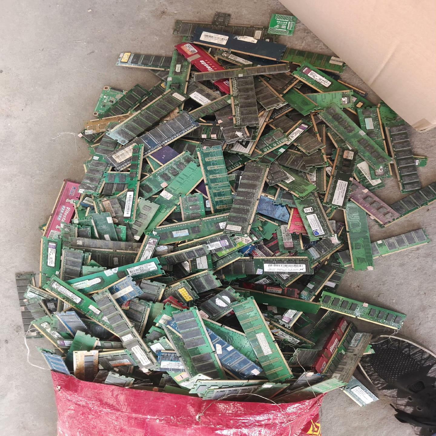 【议价】出30公斤报废炼金内存 SDR DDR DDR2  都是老款