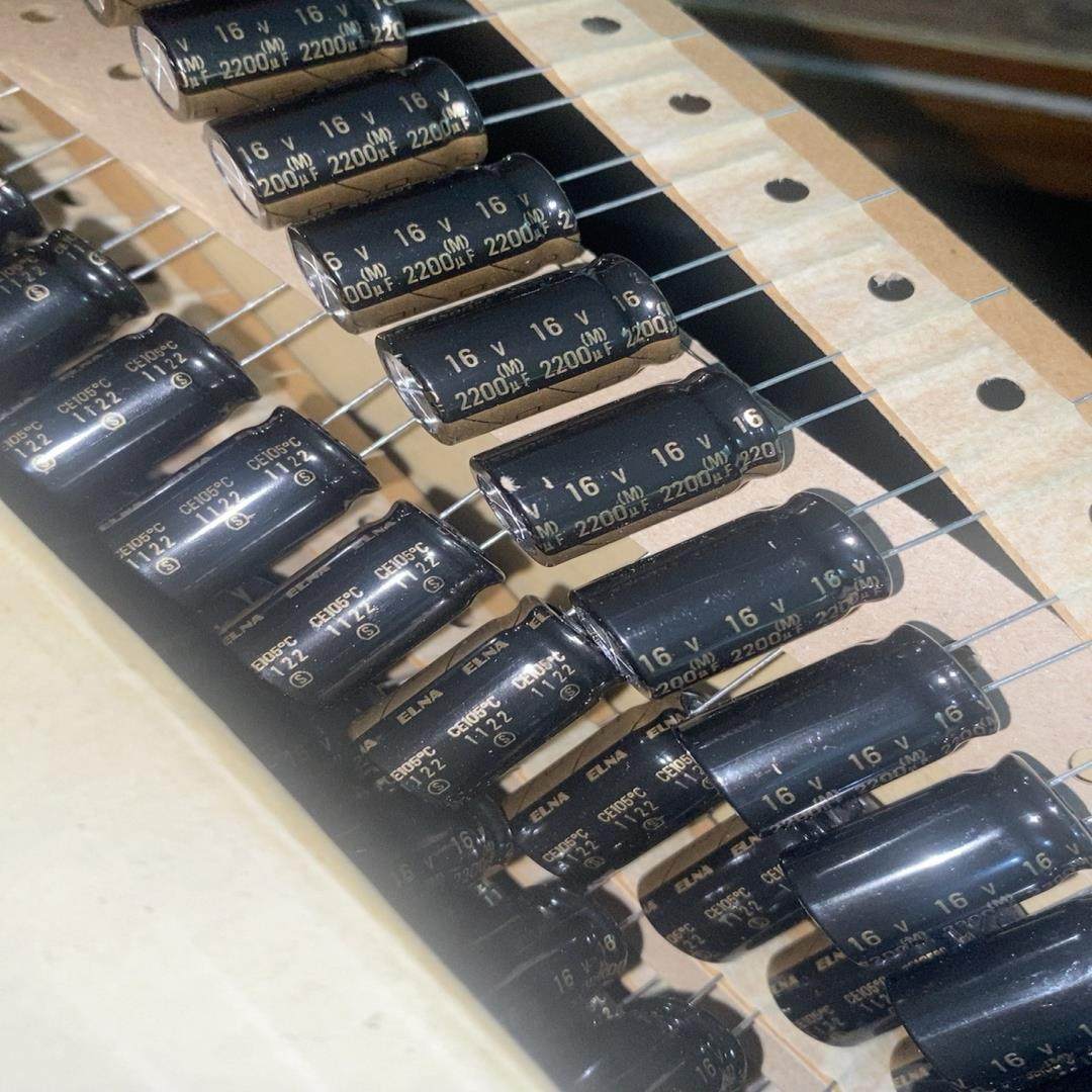 【议价】2千个16v2200uf泰国产elna伊娜RW2音频电解电容