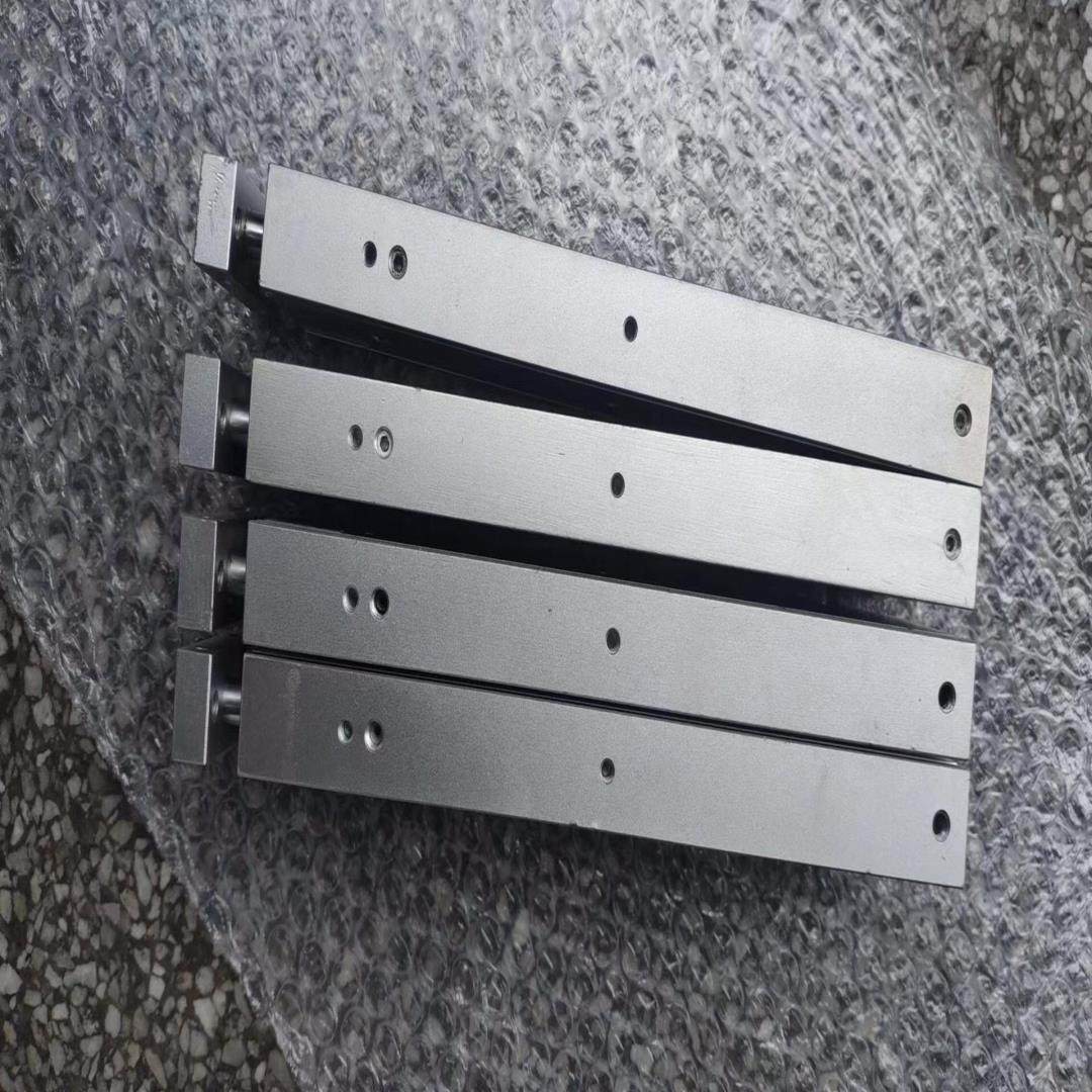 【议价】AIRTAC双轴气缸TR20*125S有三条单价40元每条