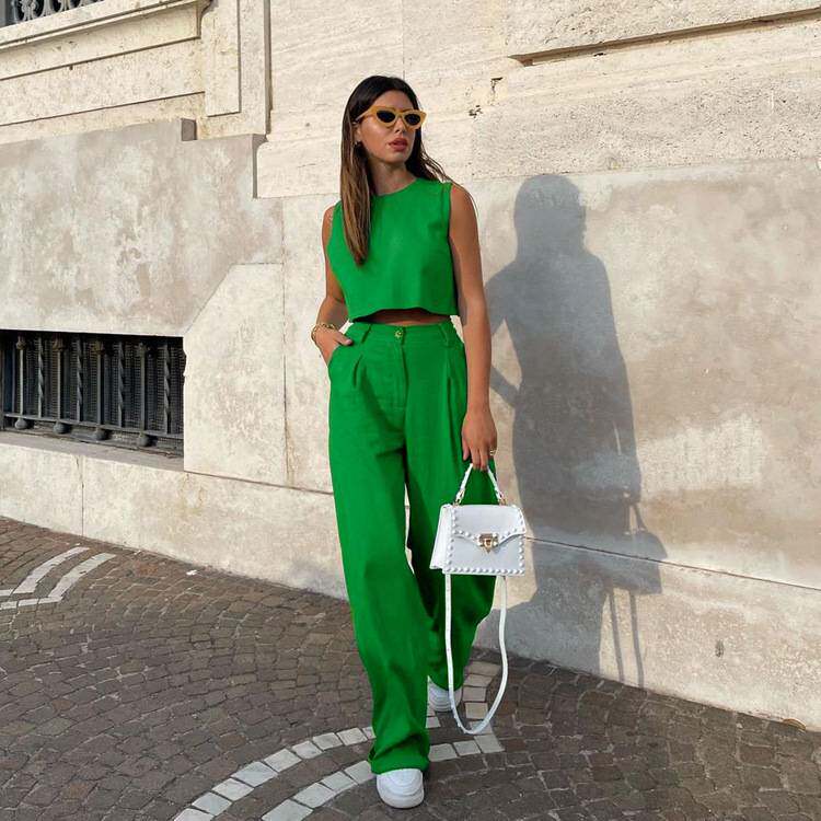 2025women clothes新款纯色无袖绿色上衣喇叭裤套装通勤时尚女装