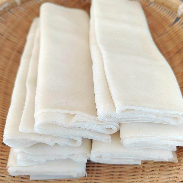 云南腾冲饵块卷 新鲜宽饵丝真空保鲜特产云南炒饵块粑粑500g袋装