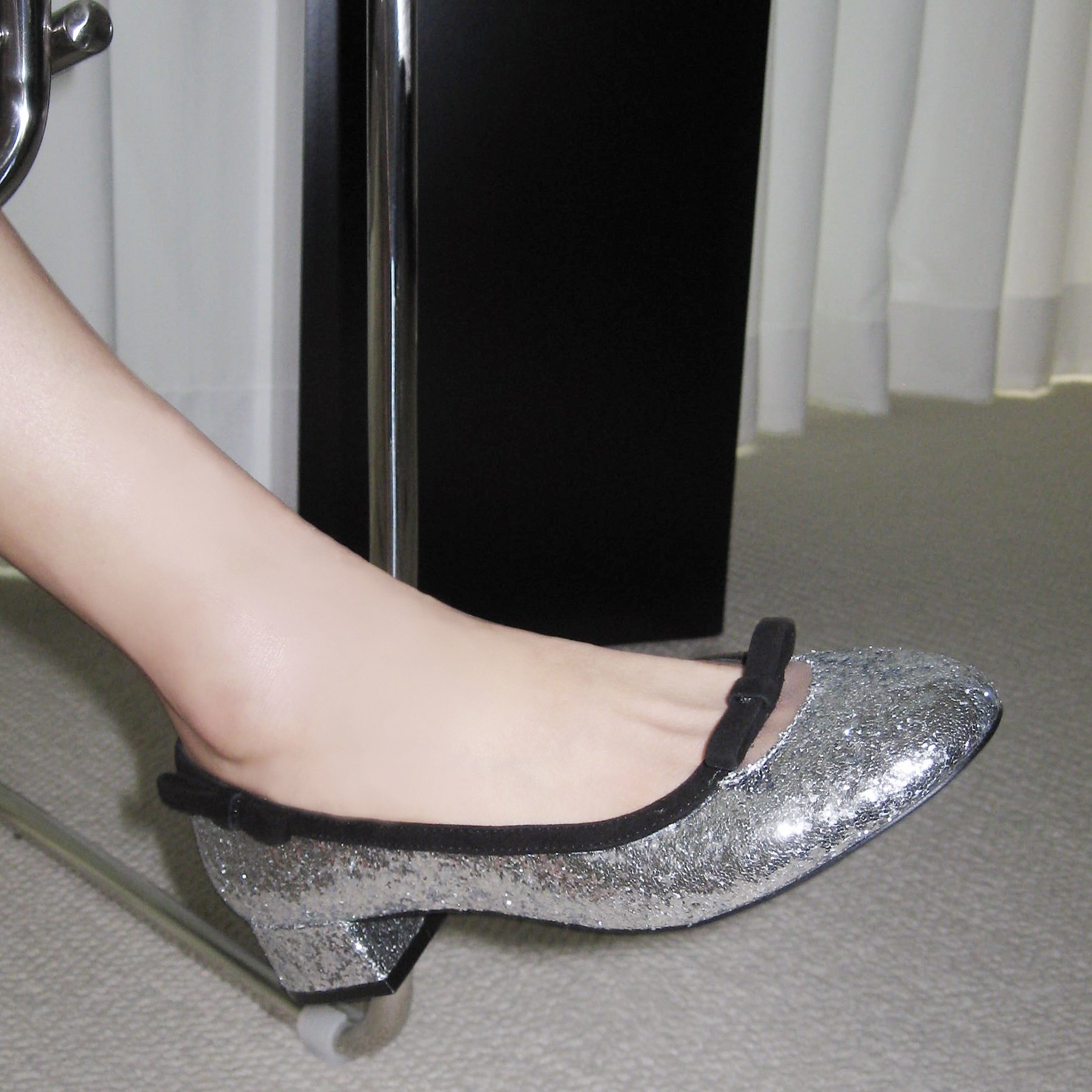 ElegiFemme原创Bella圆头蝴蝶结浅口银色单鞋亮片格利特芭蕾舞鞋,女鞋,浅口单鞋,淘宝优惠券,粉丝福利购,淘宝优惠卷